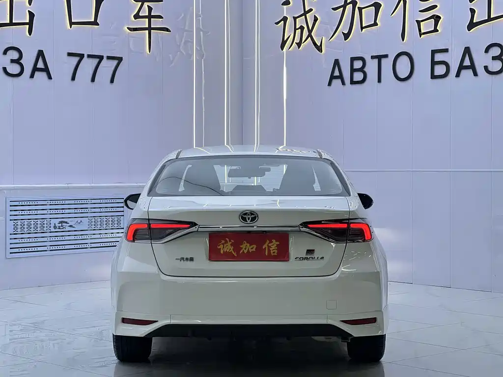 Toyota Corolla — миниатюра 5