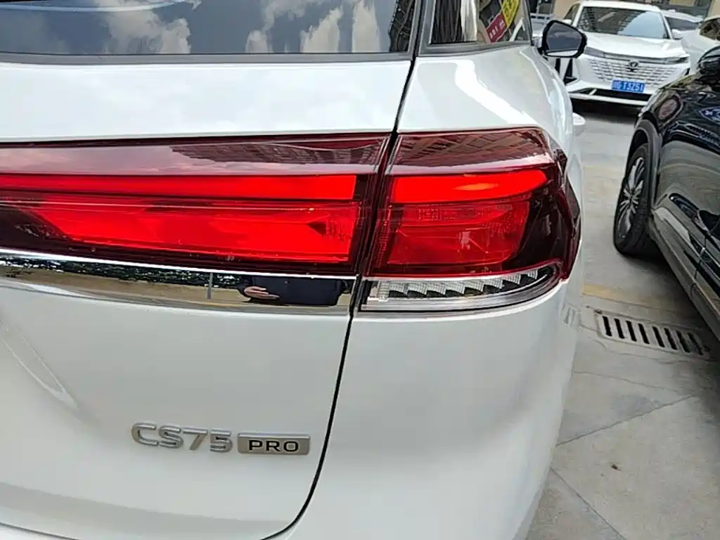 Changan CS75 — миниатюра 8