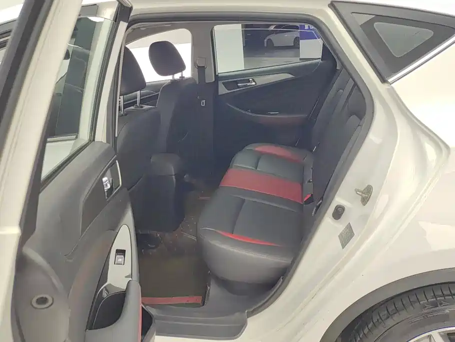 Changan Eado XT — миниатюра 11