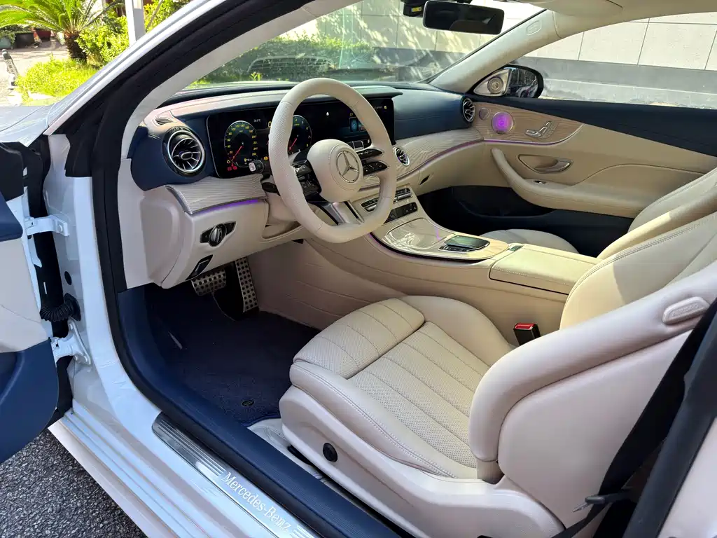 Mercedes-Benz E-Class (Import) — миниатюра 6