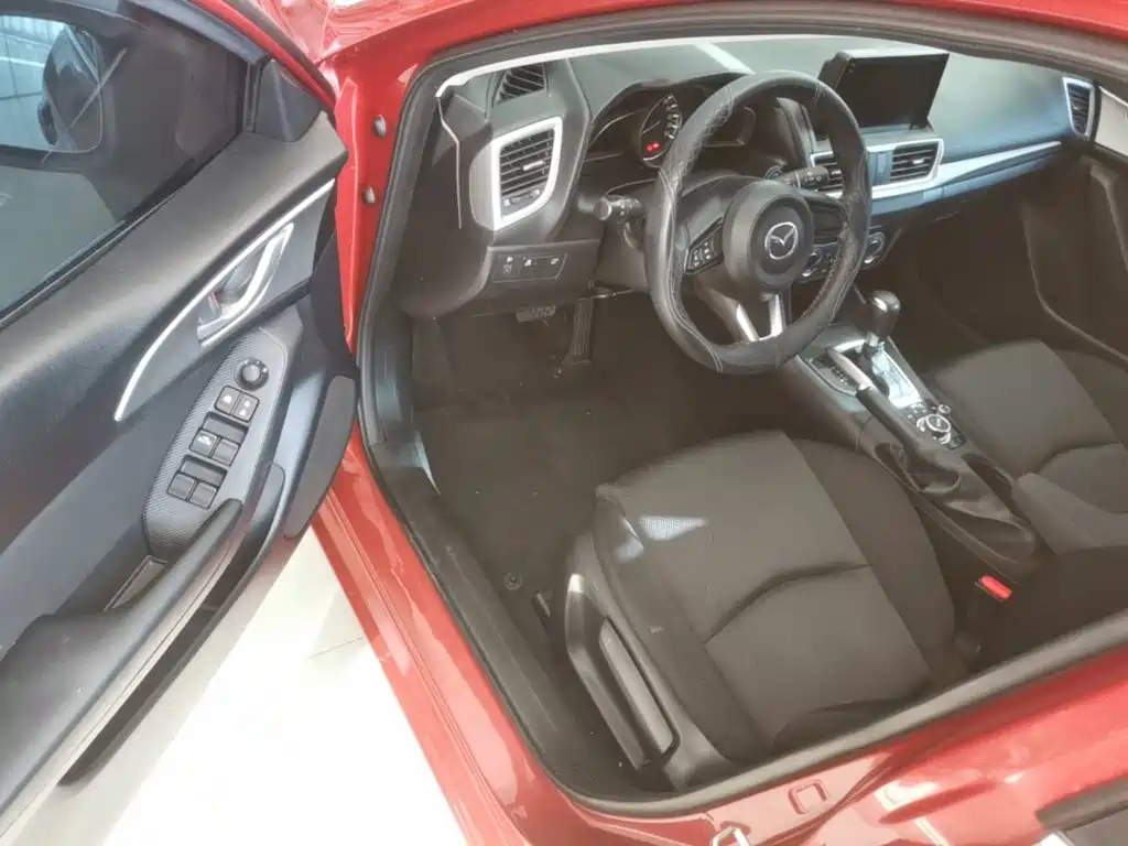 Mazda 3 Axela — миниатюра 16