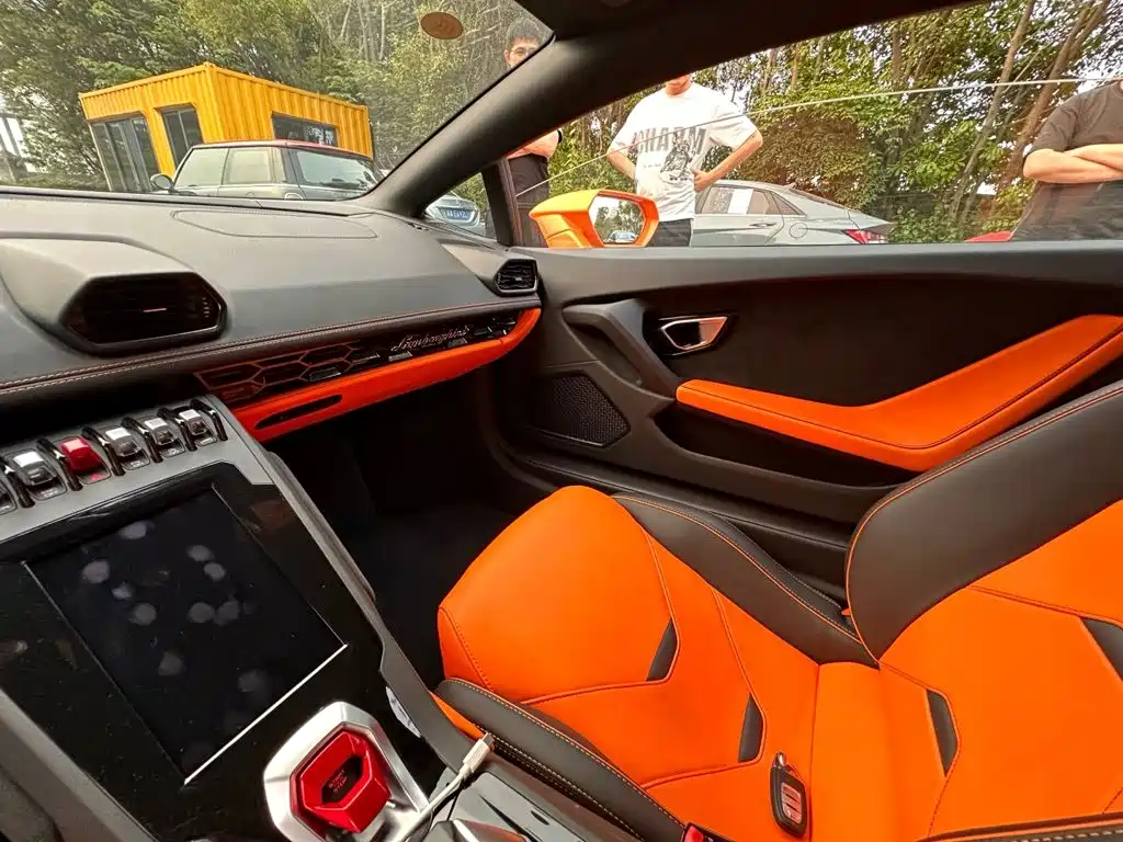 Lamborghini Huracán — миниатюра 6