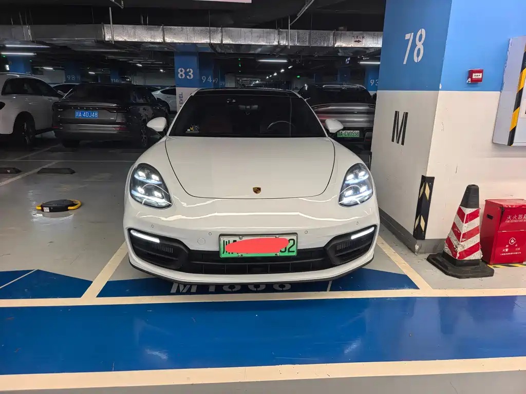 Porsche Panamera Hybrid — миниатюра 2