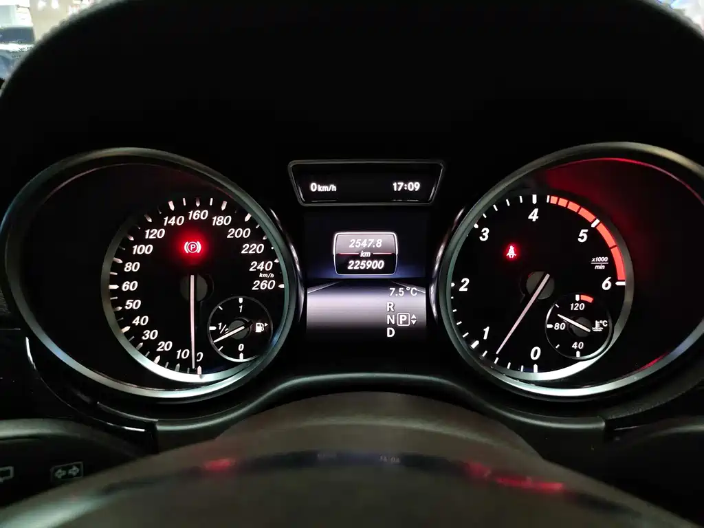 Mercedes-Benz GL-Class — миниатюра 17