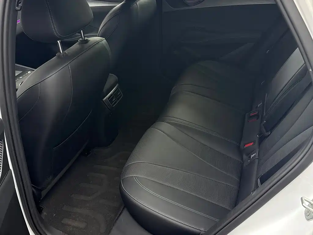 BYD Seal 06 DM-i Touring — миниатюра 9