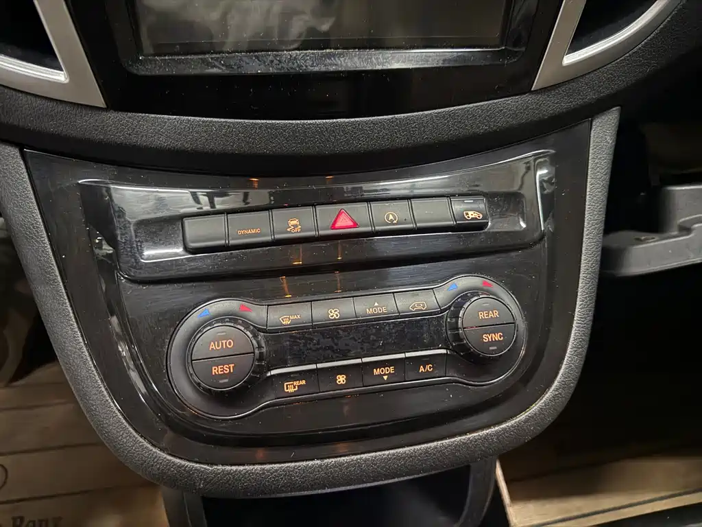 Mercedes-Benz Vito — миниатюра 5