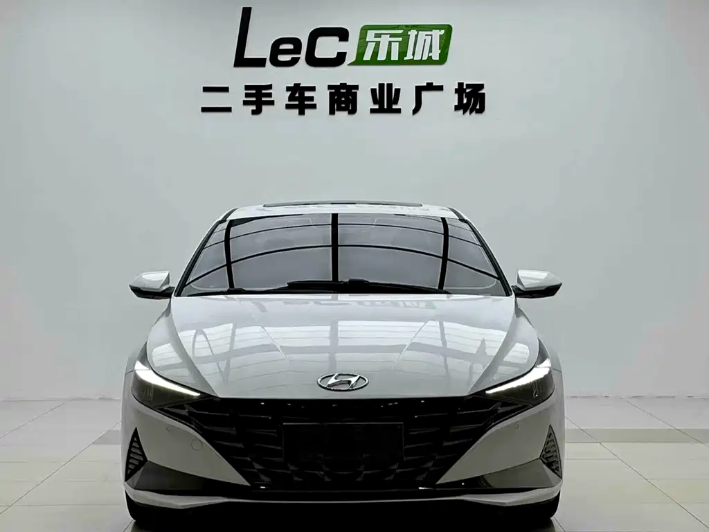 Hyundai Elantra — миниатюра 2