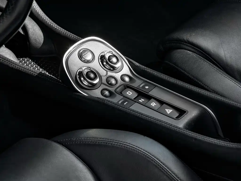 McLaren 570 — миниатюра 10