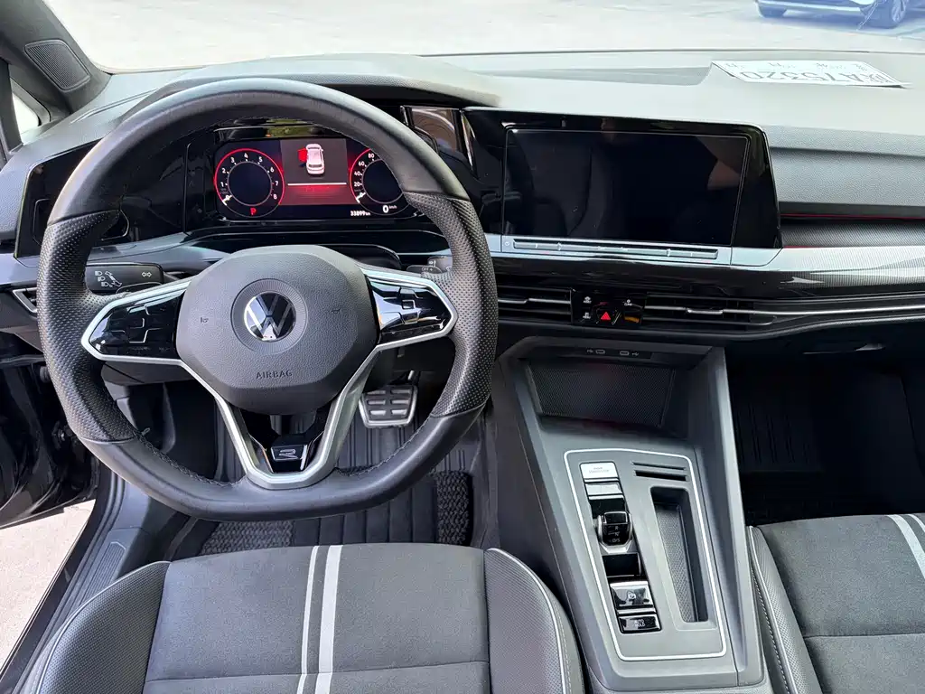 Volkswagen Golf — миниатюра 11