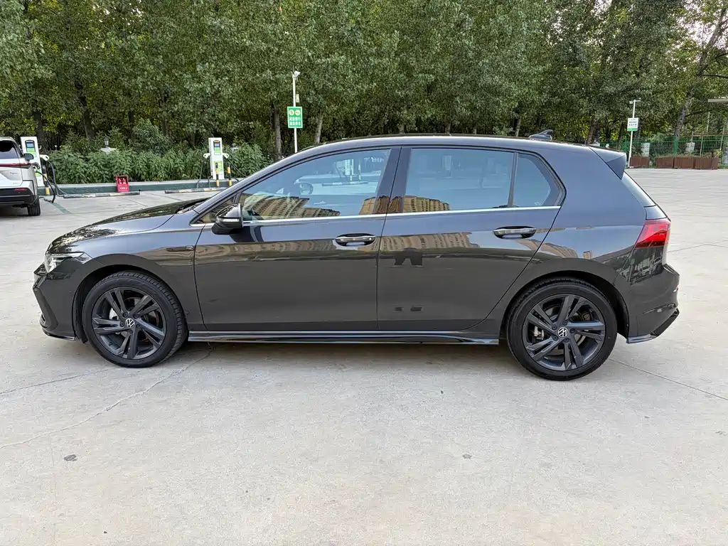 Volkswagen Golf — миниатюра 8