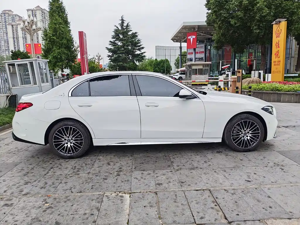 Mercedes-Benz C-Class — миниатюра 22