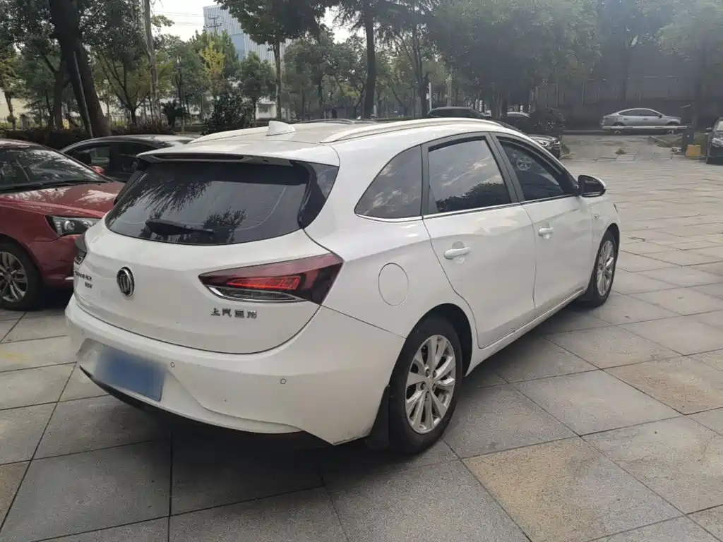 Buick Excelle — миниатюра 7