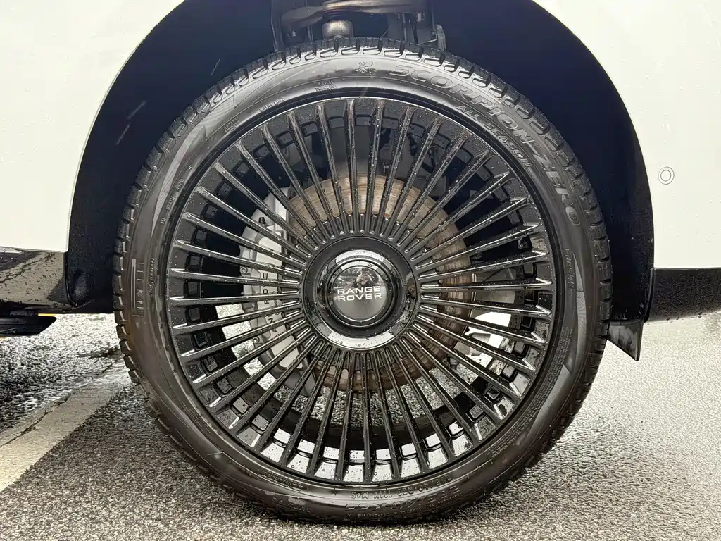 Land Rover Range Rover — миниатюра 4