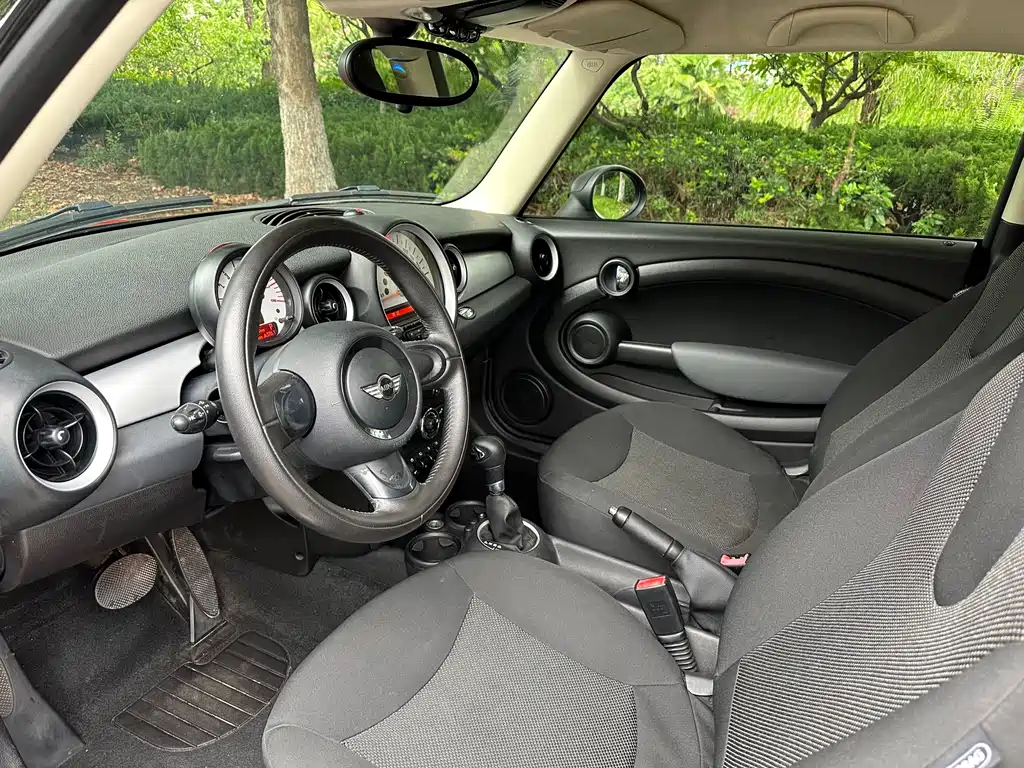 MINI Mini Clubman — миниатюра 5