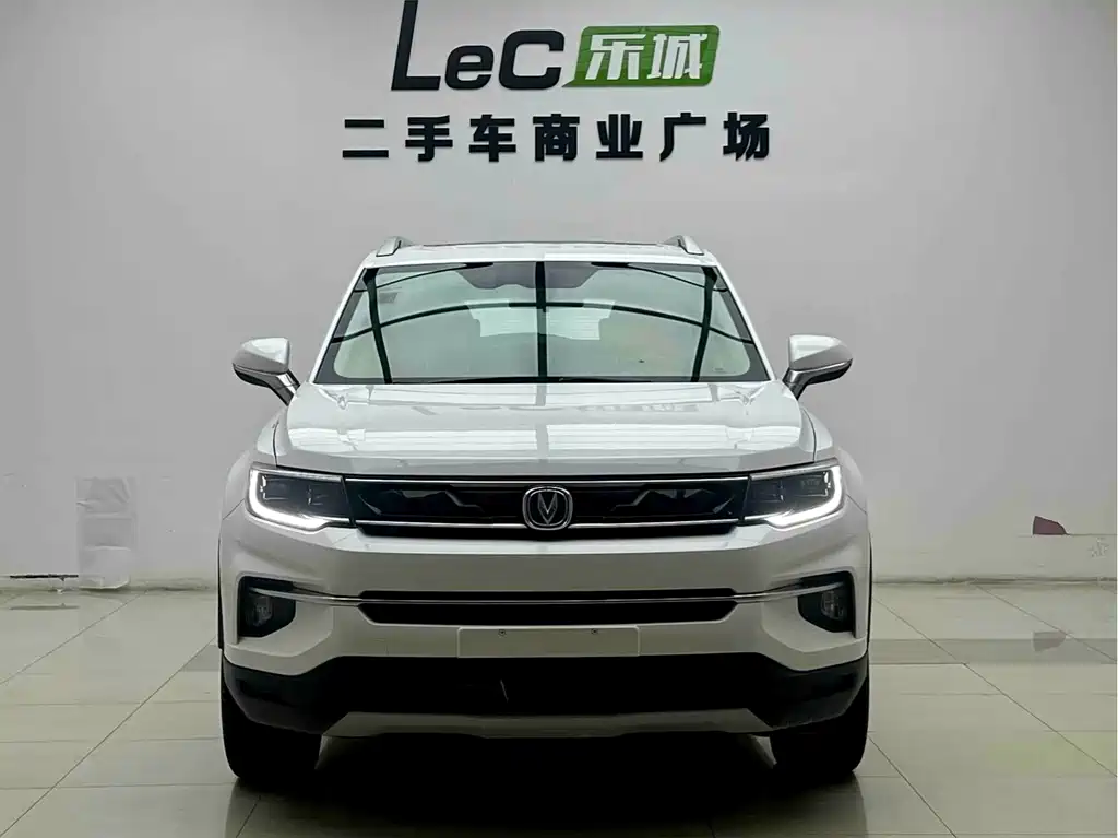 Changan CS35 — миниатюра 2