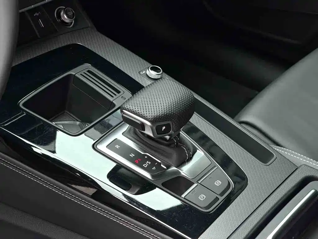Audi Q5L — миниатюра 5