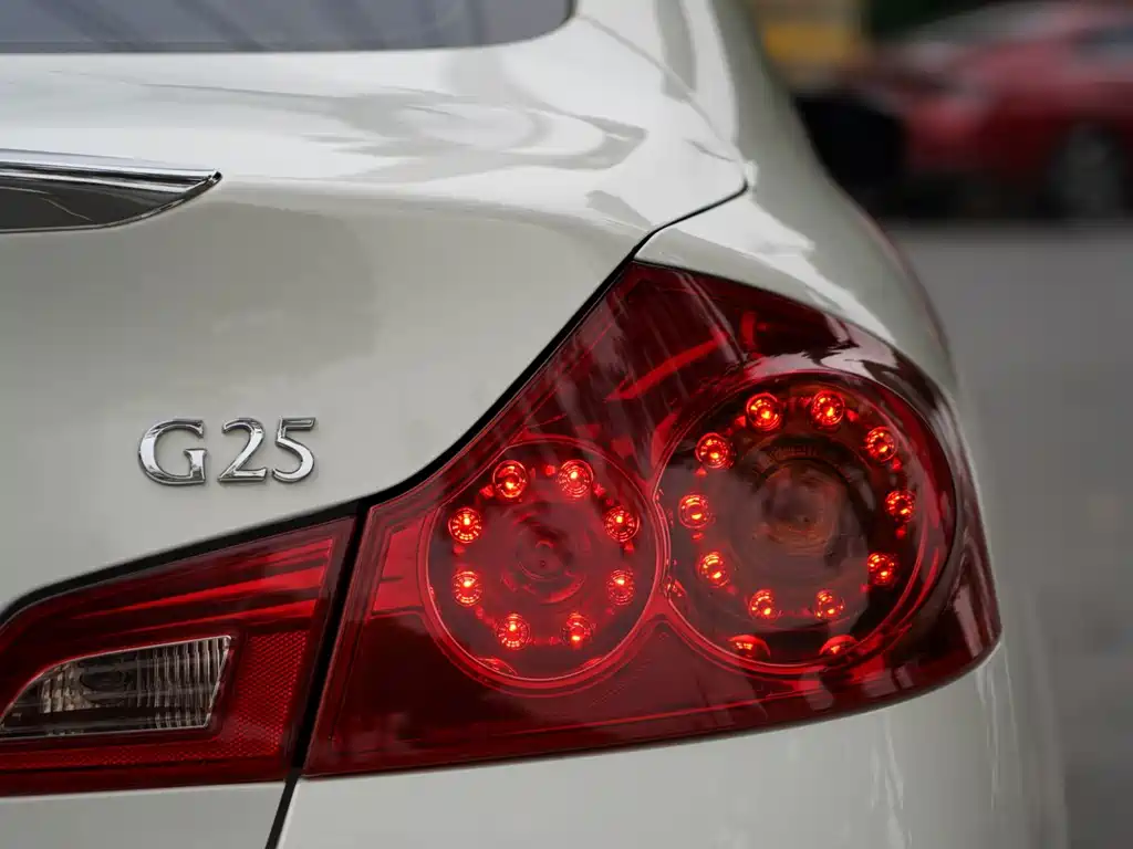 Infiniti G — миниатюра 6
