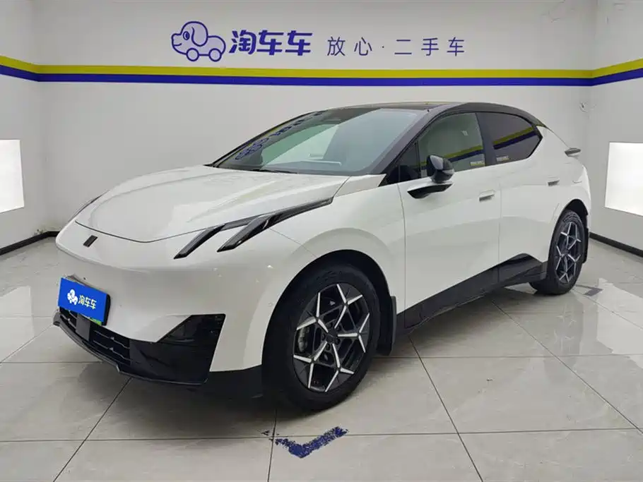 Lynk & Co Z20 2024