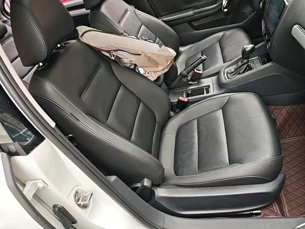 Volkswagen Sagitar — миниатюра 25