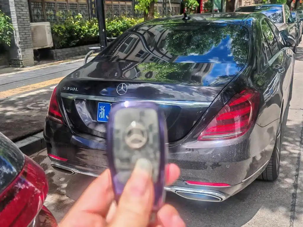 Mercedes-Benz S-Class — миниатюра 3