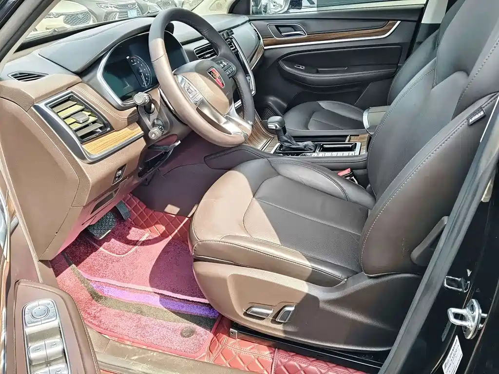Roewe RX8 — миниатюра 4