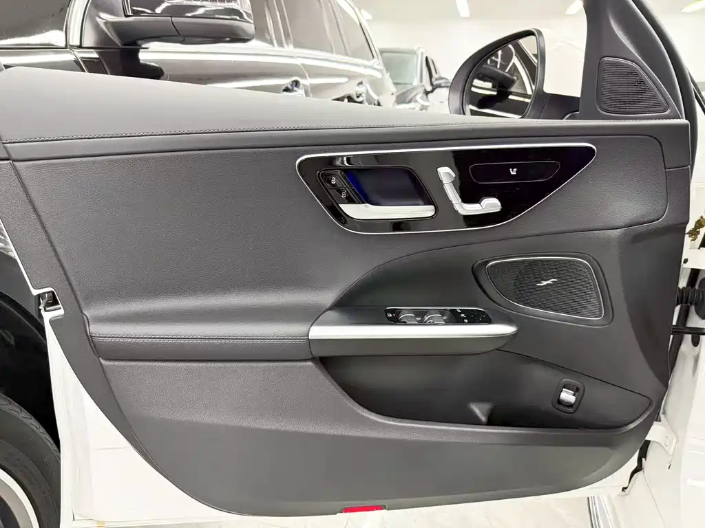 Mercedes-Benz C-Class C 2024 C 200 L Sport
