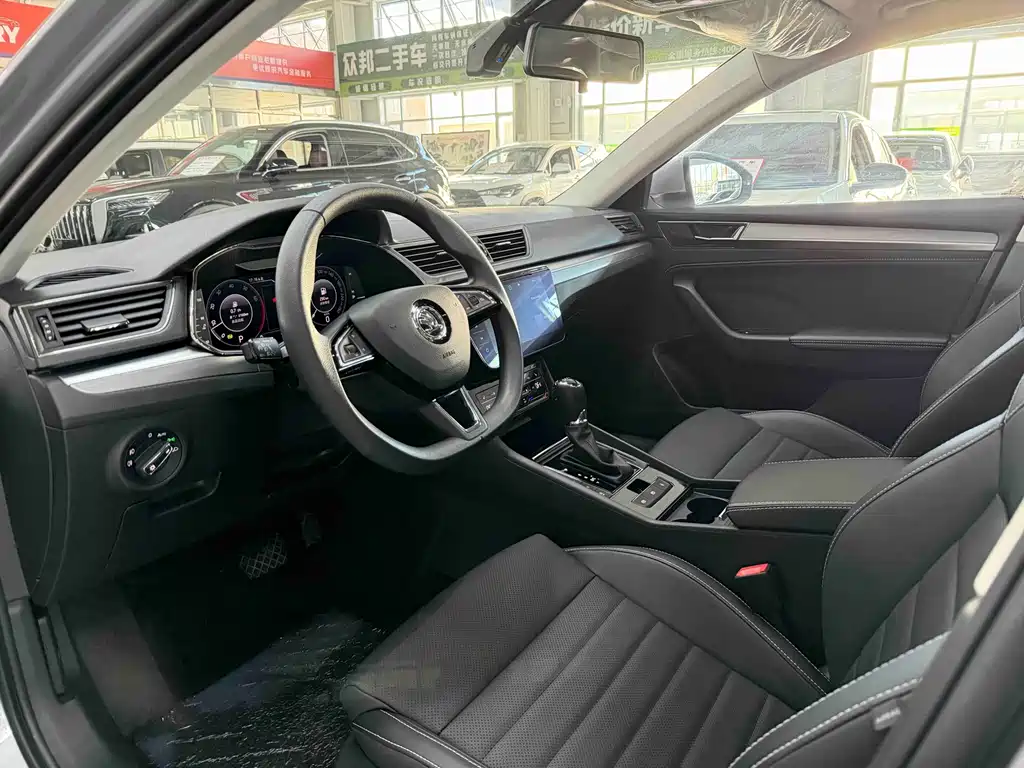 Skoda Superb 2023 TSI280 DSG Premium