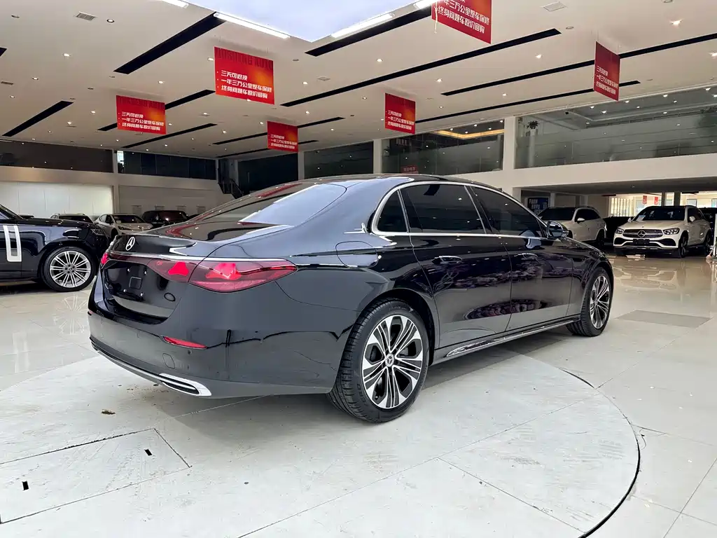 Mercedes-Benz E-Class E 2026 E 300 L Luxury