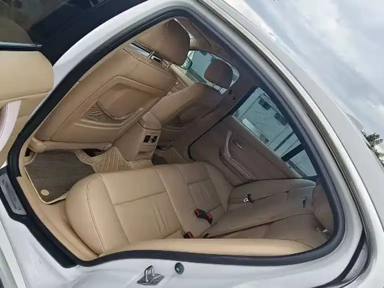 BMW 3 Series — миниатюра 7