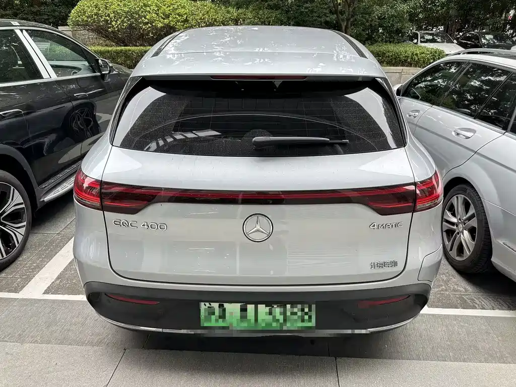 Mercedes-Benz EQC — миниатюра 4