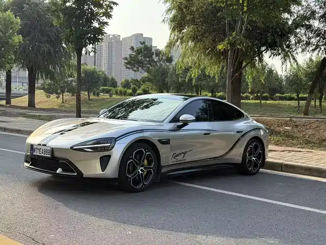 Xiaomi SU7