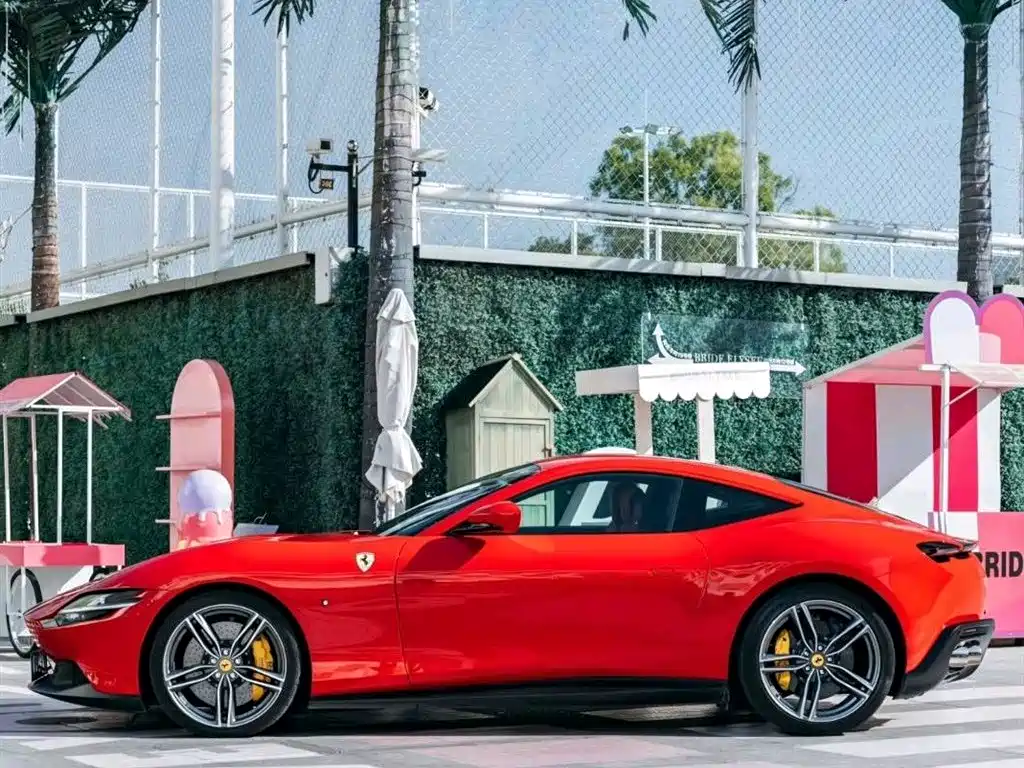 Ferrari Roma 2020 3.9T V8