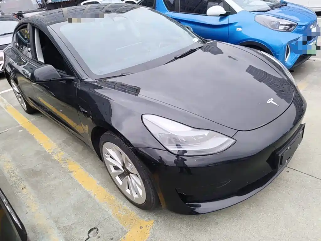 Tesla Model 3 — миниатюра 4