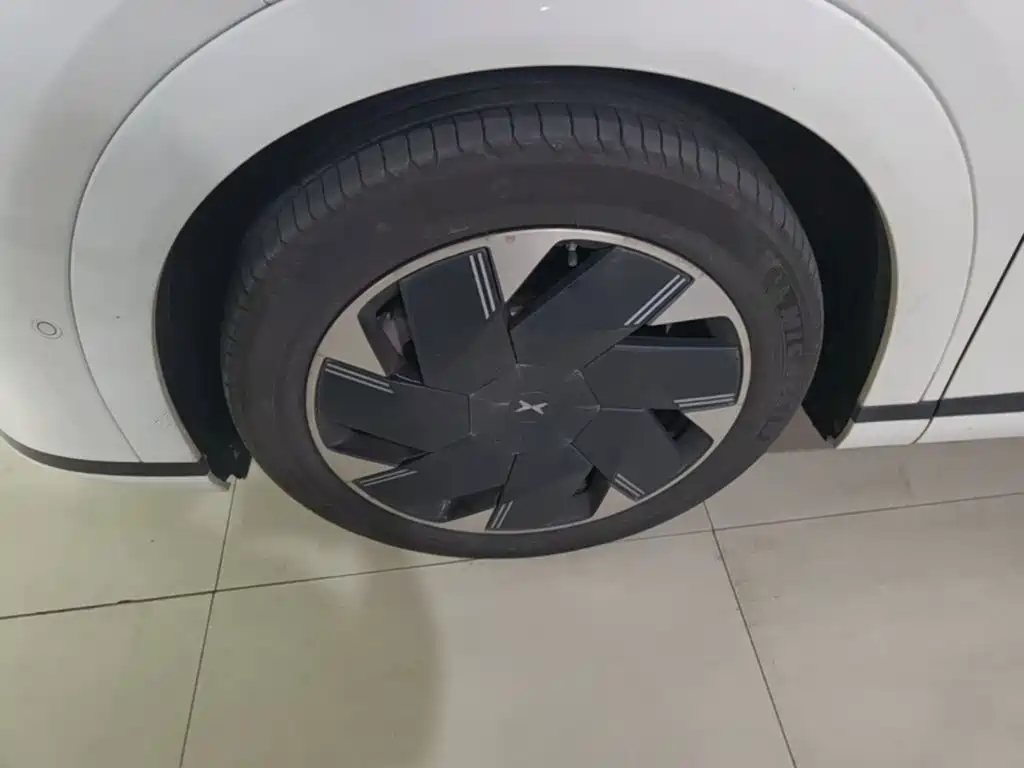 XPeng X9 — миниатюра 23