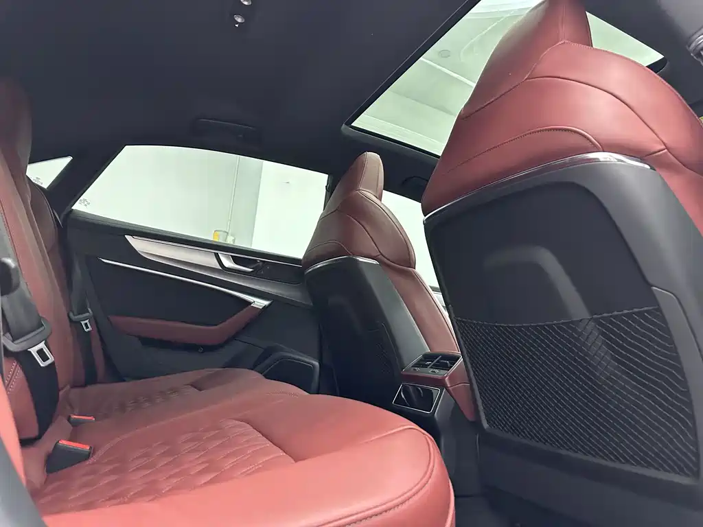 Audi A7L — миниатюра 15