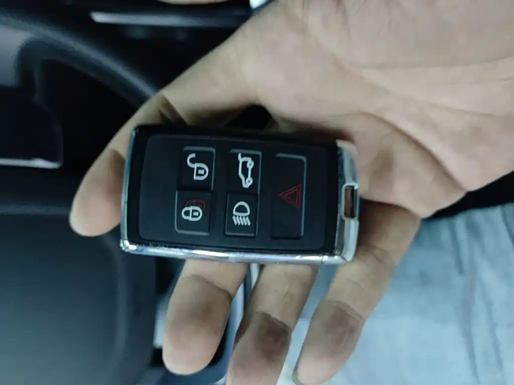 Land Rover Discovery Sport — миниатюра 9