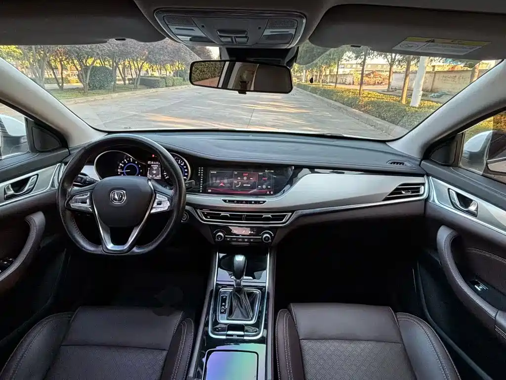 Changan Eado — миниатюра 10