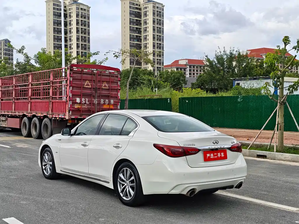 Infiniti Q50L — миниатюра 2