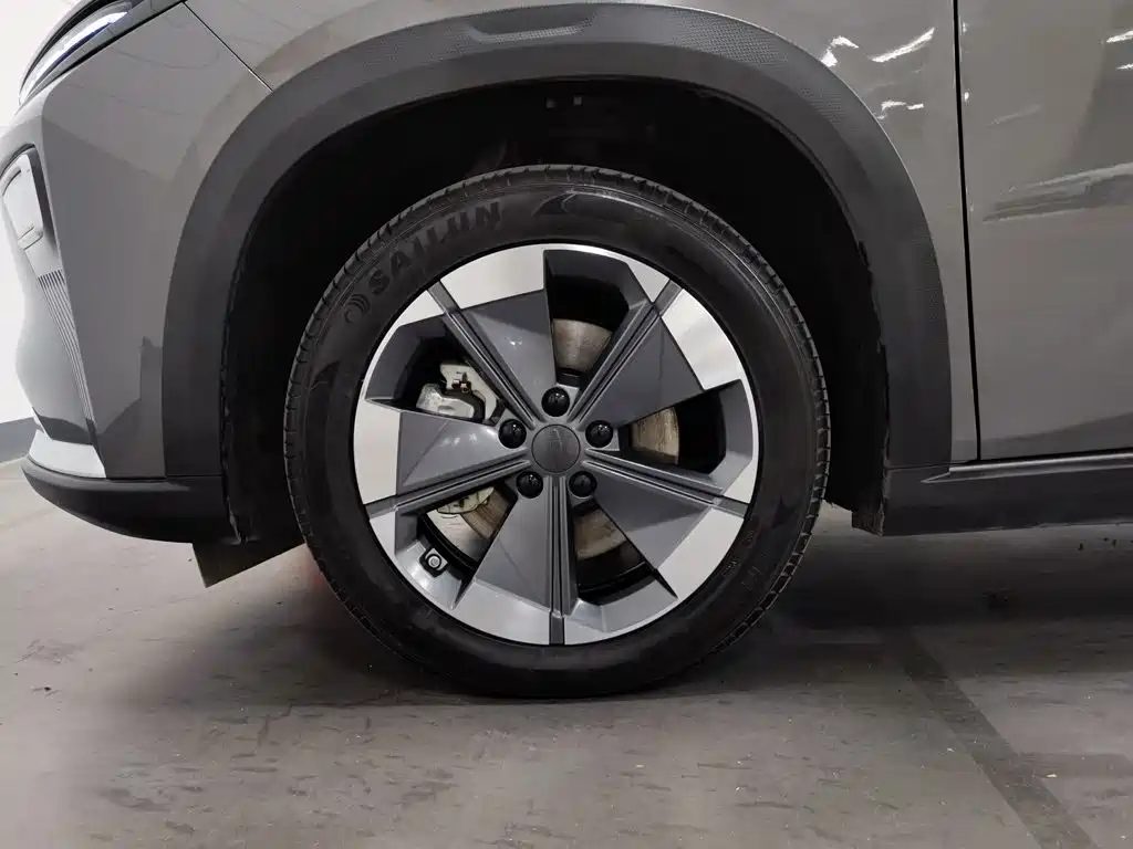 Geely Boyue REV — миниатюра 17