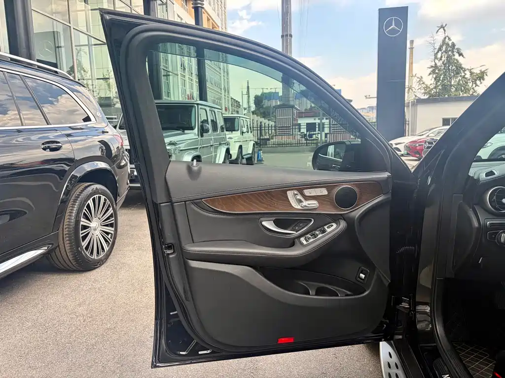 Mercedes-Benz GLC — миниатюра 11