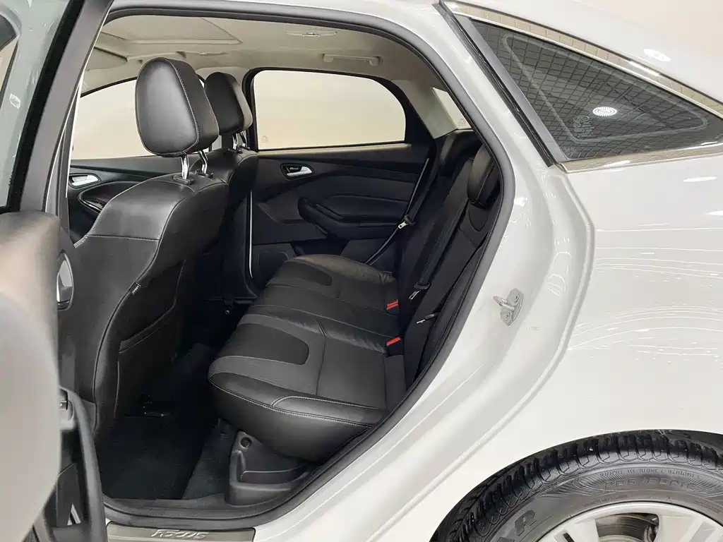 Ford Focus — миниатюра 16