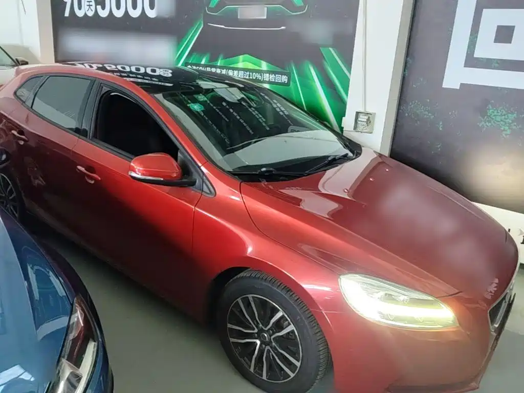 Volvo V40 — миниатюра 4