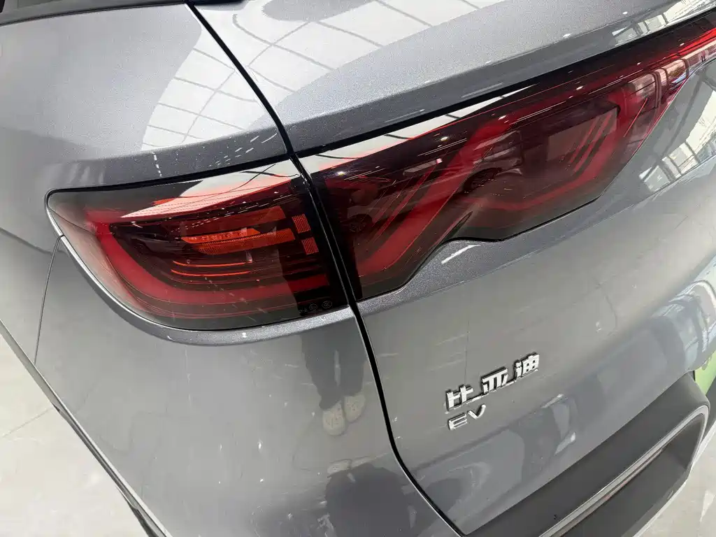 BYD Yuan UP — миниатюра 6