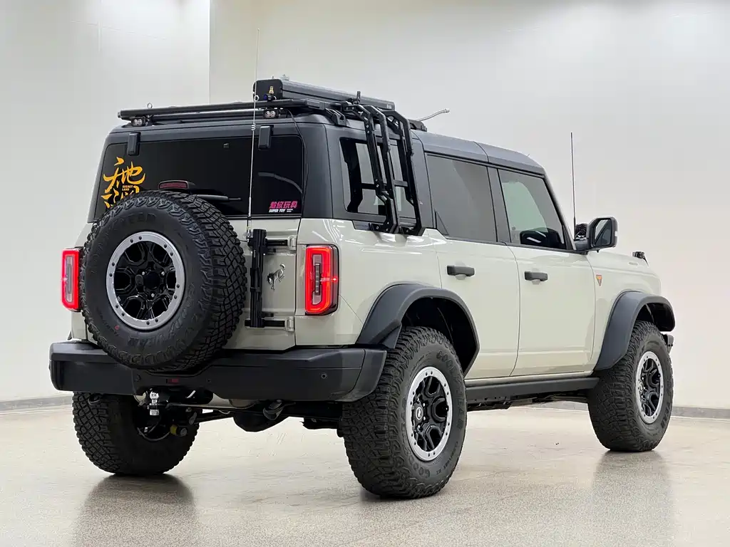 Ford Bronco — миниатюра 31