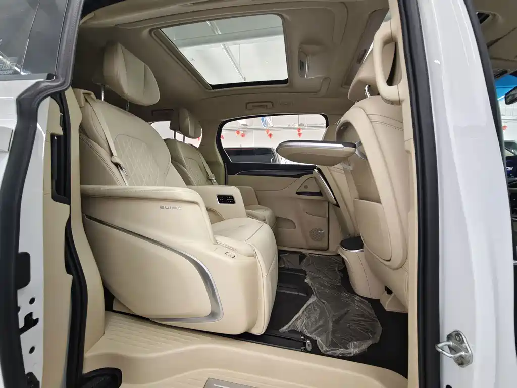 Buick GL8 — миниатюра 17