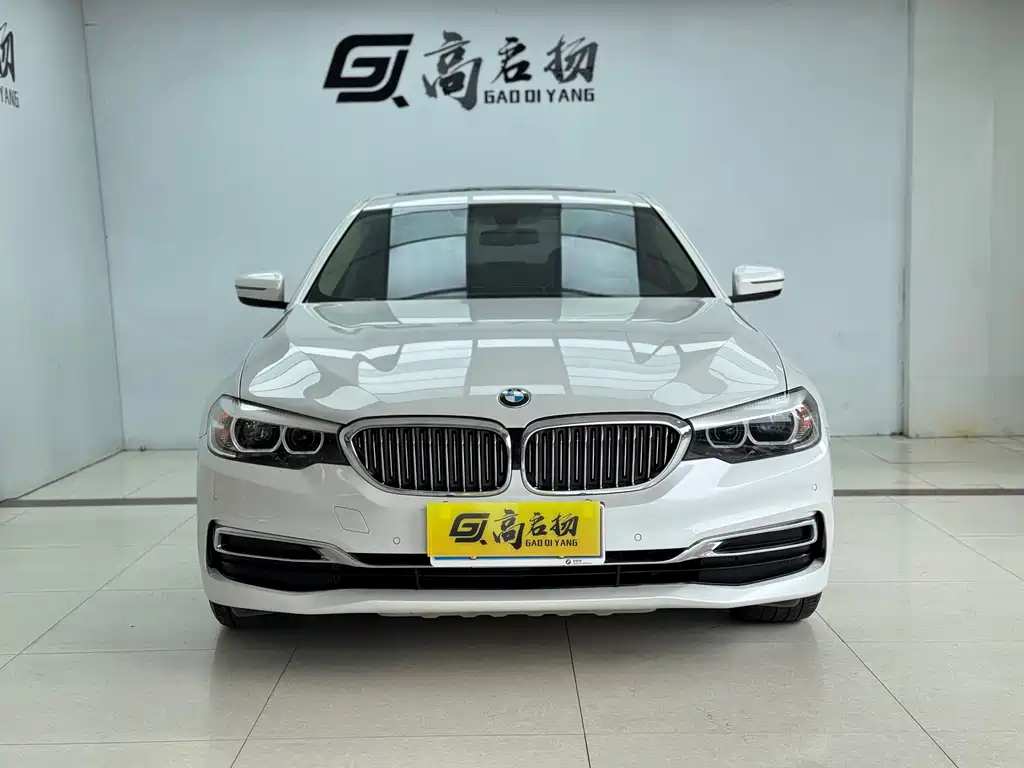 BMW 5 Series — миниатюра 2