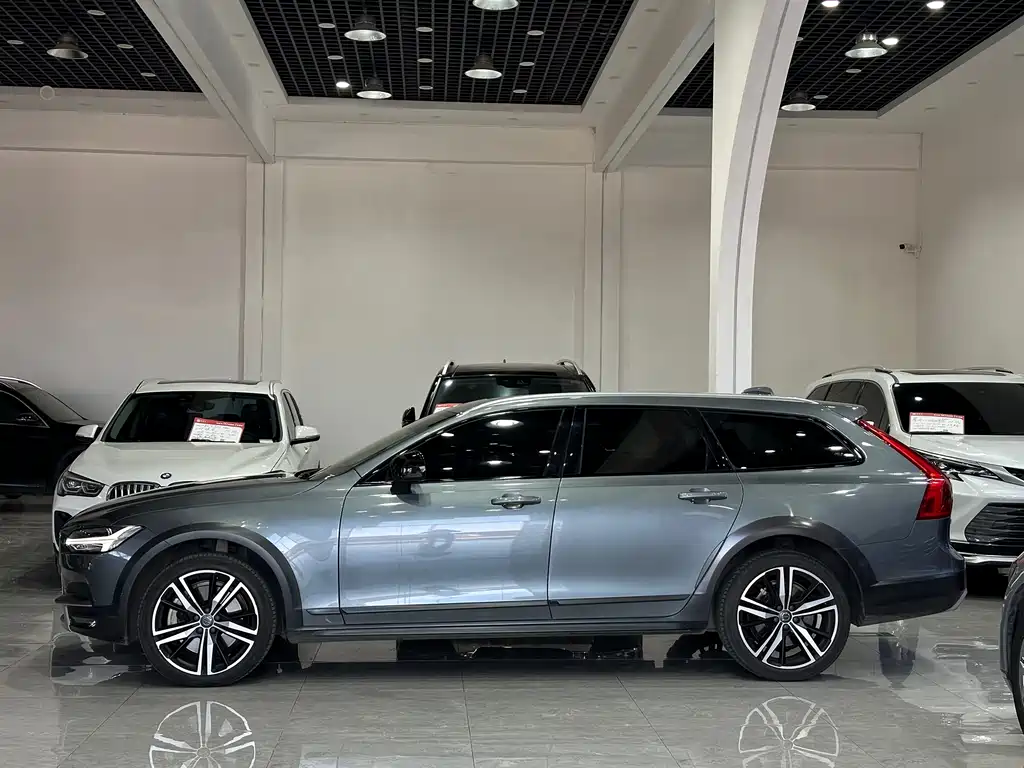 Volvo V90 2019 Cross Country T5 AWD VI