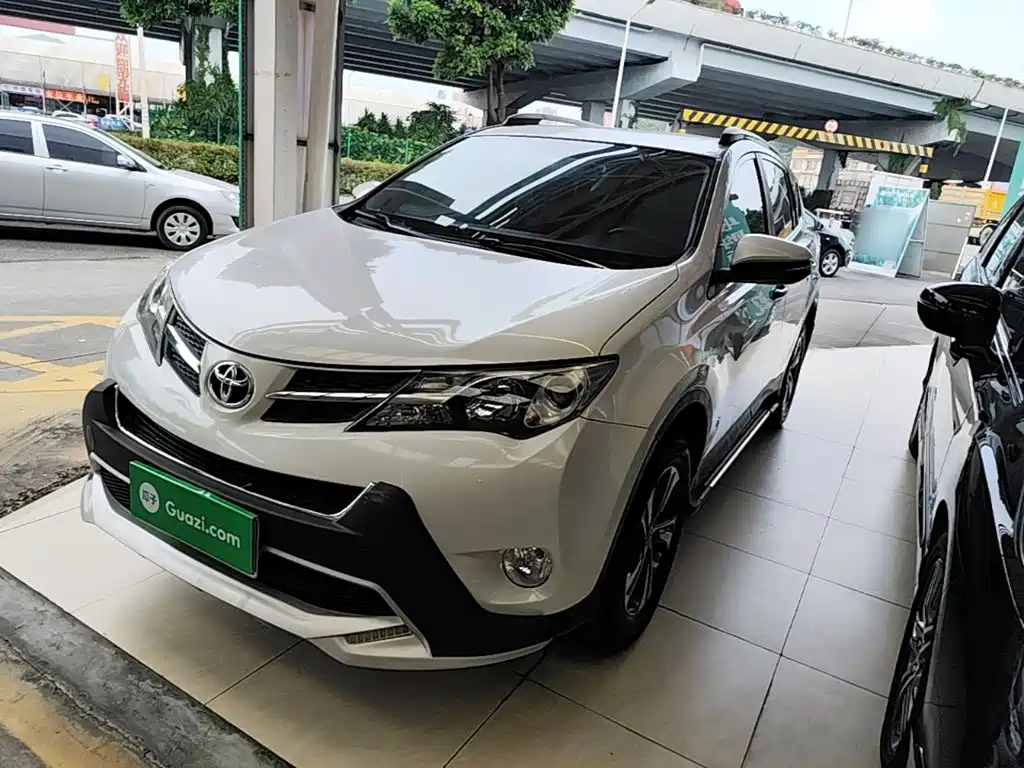 Toyota RAV4 2015 2.0L CVT