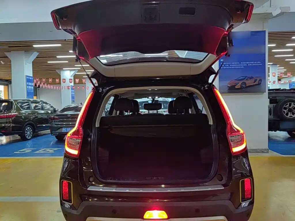 Geely Vision X6 — миниатюра 19