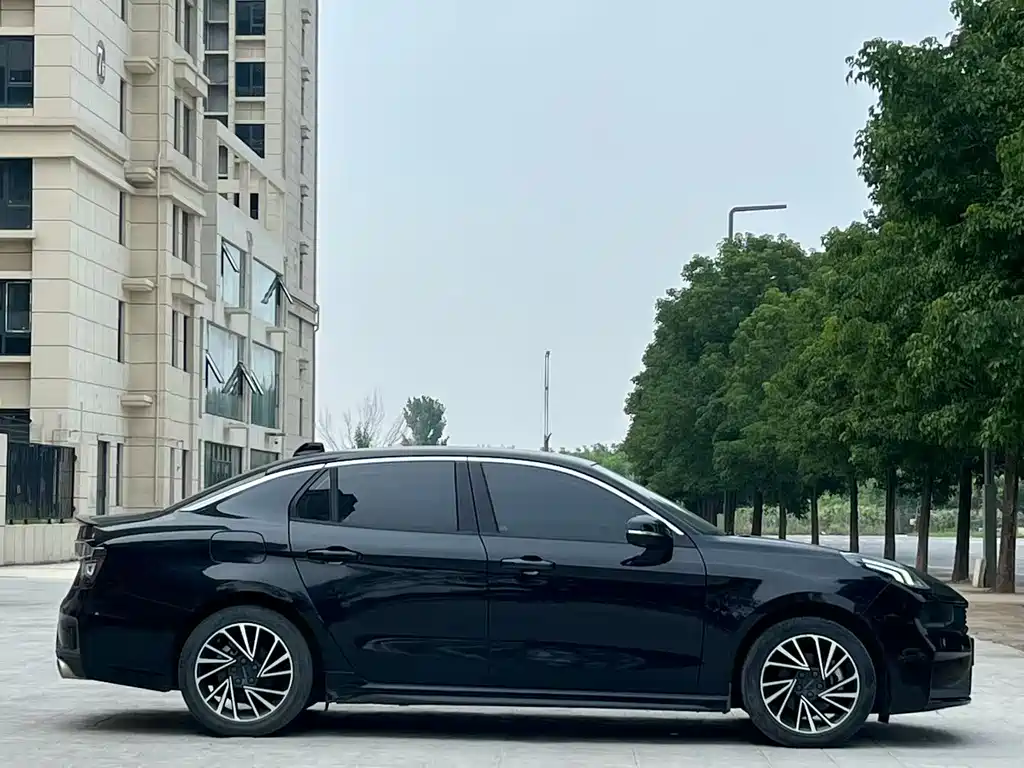 Lynk & Co 03 2019 2.0TD AT Pro